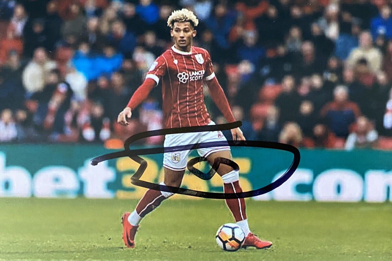 Lloyd Kelly Genuine Hand Signed Bristol City 6X4 Photo Poster painting