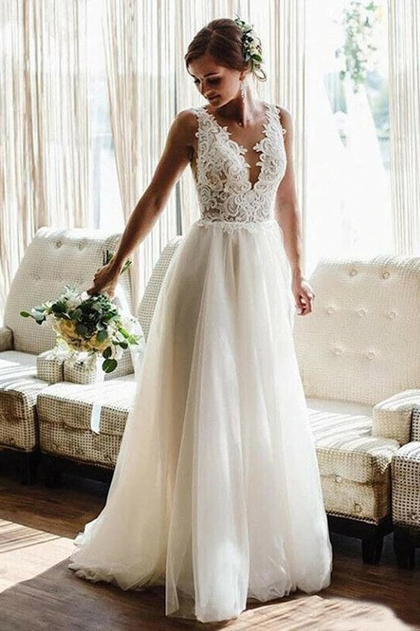 Chic V-necks A-line Straps Backless Wedding Dress With Lace Applique | Ballbellas Ballbellas