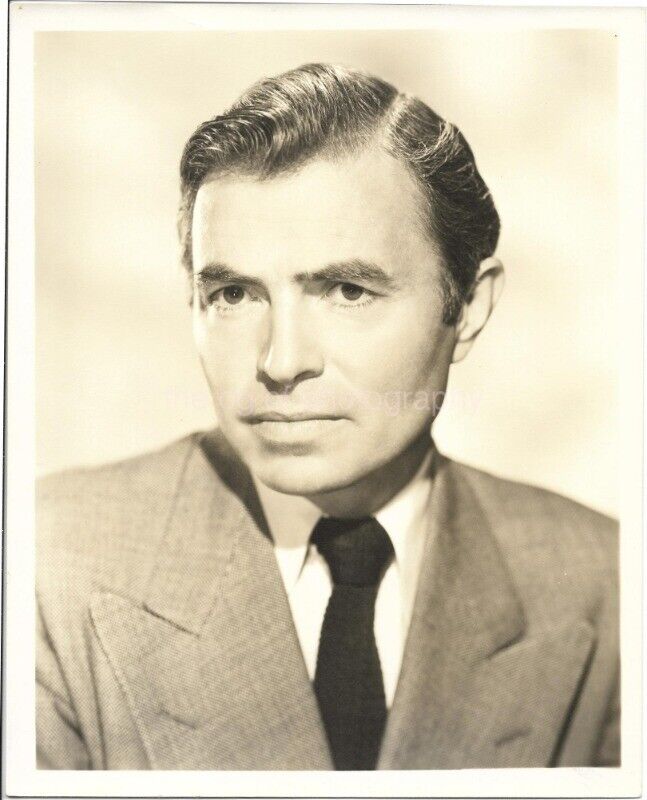 JAMES MASON 8 x 10 HOLLYWOOD ORIGINAL Movie ACTOR Found Photo Poster painting b+w 04 17 G