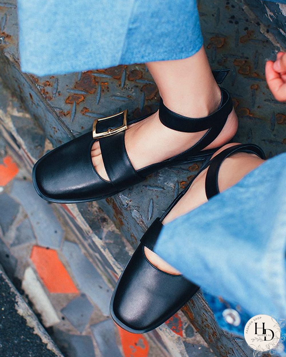 Round Toe Mary Jane Sandals