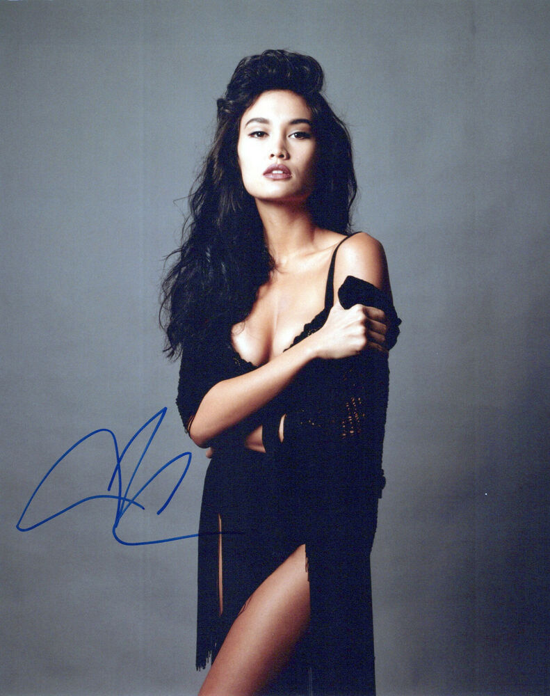 Tia Carrere glamour shot autographed Photo Poster painting signed 8x10 #25