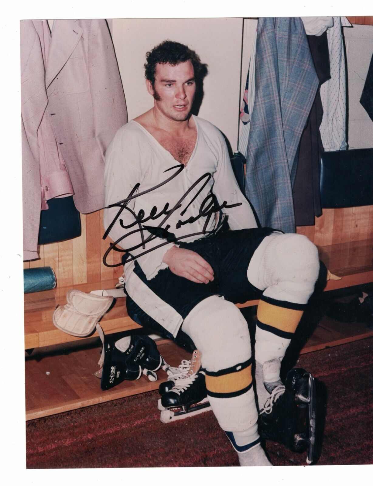 Ken Hodge Boston Bruins Signed 8 x 10