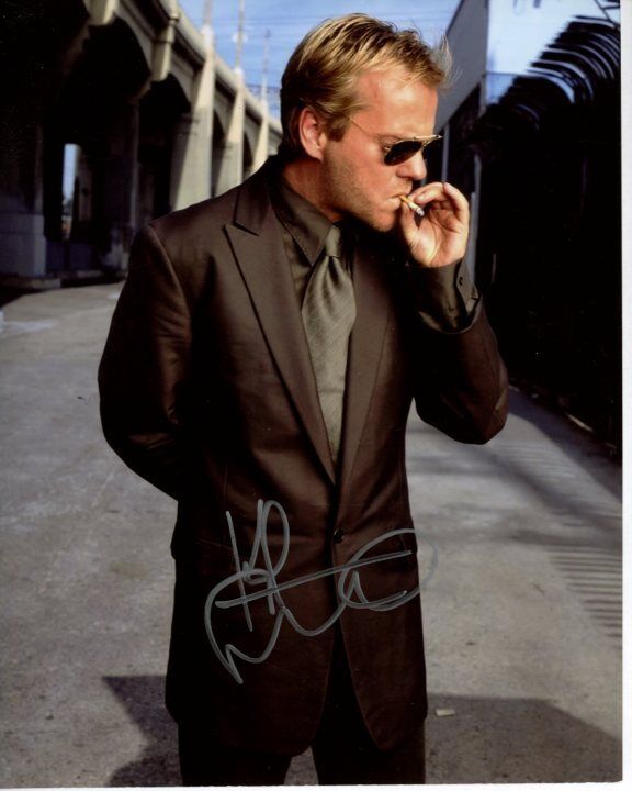 KIEFER SUTHERLAND Signed Autographed SMOKING Photo Poster painting