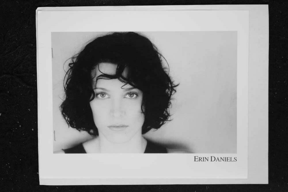 Erin Daniels - 8x10 Headshot Photo Poster painting w/ Resume - The L Word