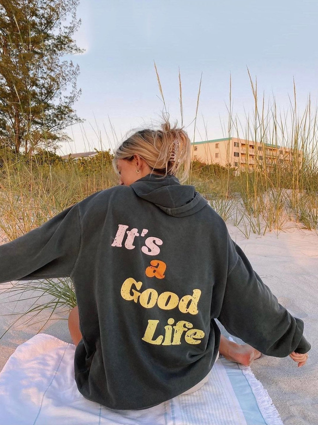 Women's It's a Good Life Graphic Printed Preppy Asthetic Hoodie