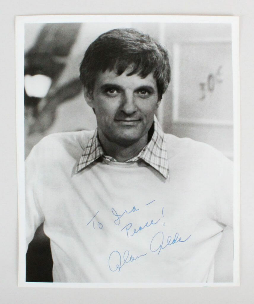 Alan Alda Signed Photo Poster painting 8x10 - COA JSA