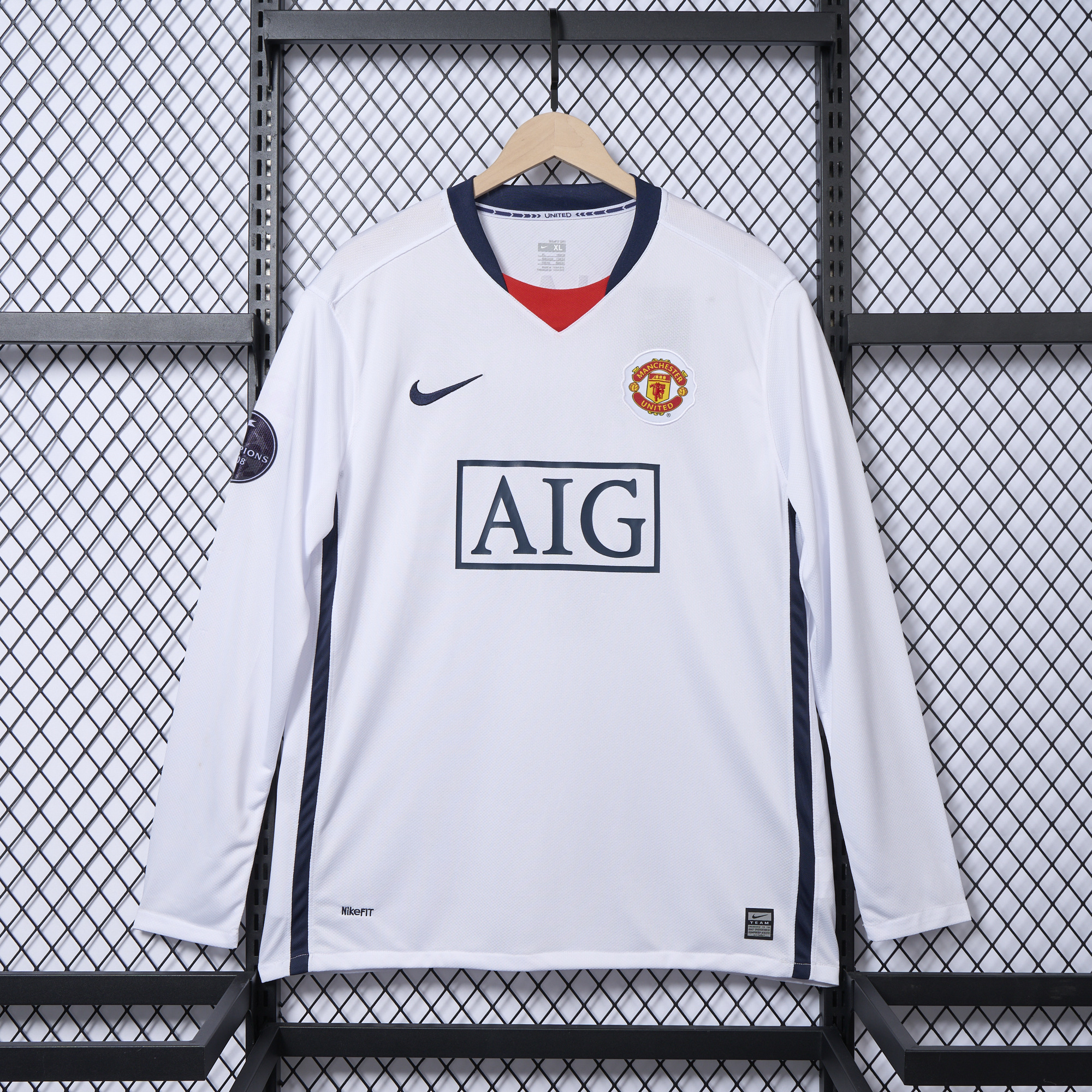 Manchester United Retro 08-09 Away Long Sleeve Jersey