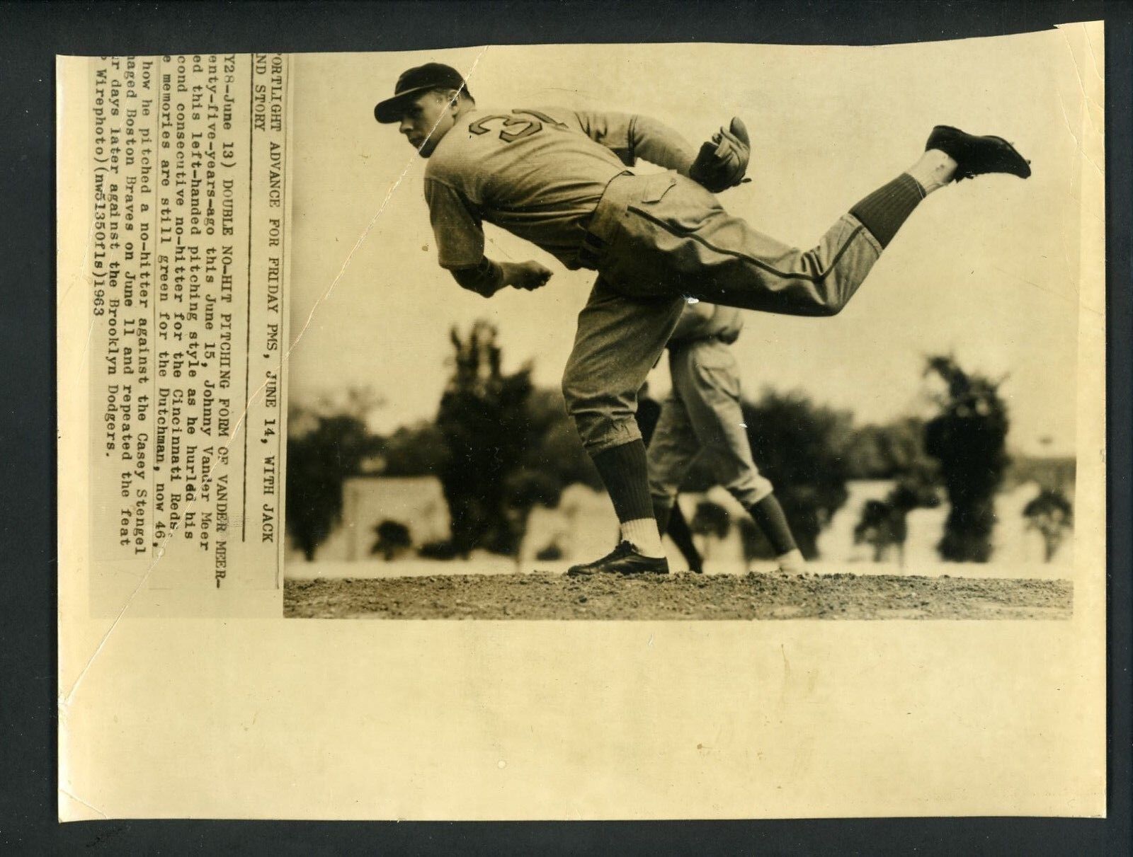 Johnny Vander Meer & Joe Nuxhall 1960 Press Photo Poster painting Cincinnati Reds