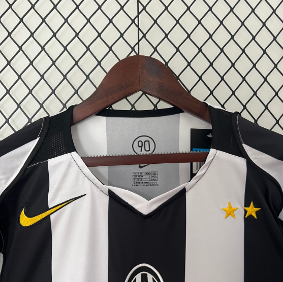 Retro Juventus 04/05 Home Football Shirt Thai Quality