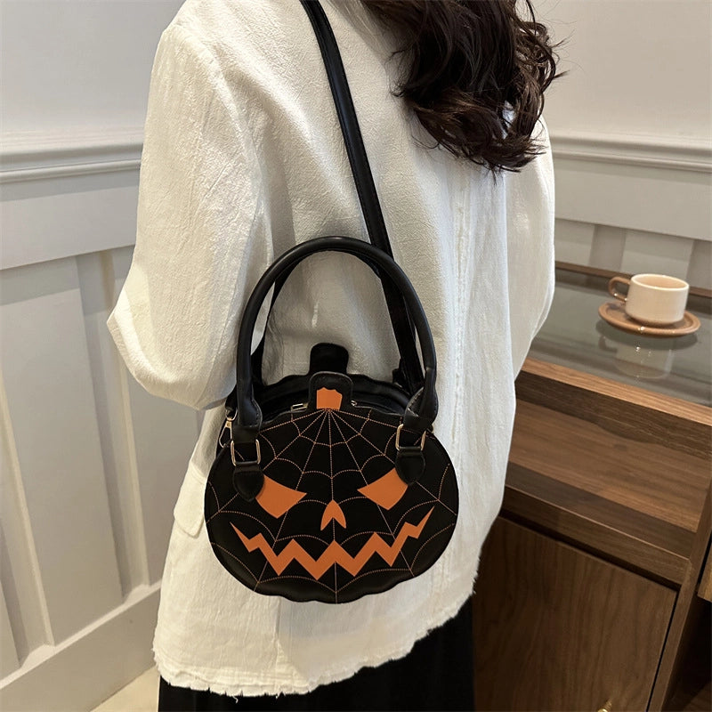Halloween Women’s Pu Leather Pumpkin Vintage Style Classic Style Round Zipper Crossbody Bag