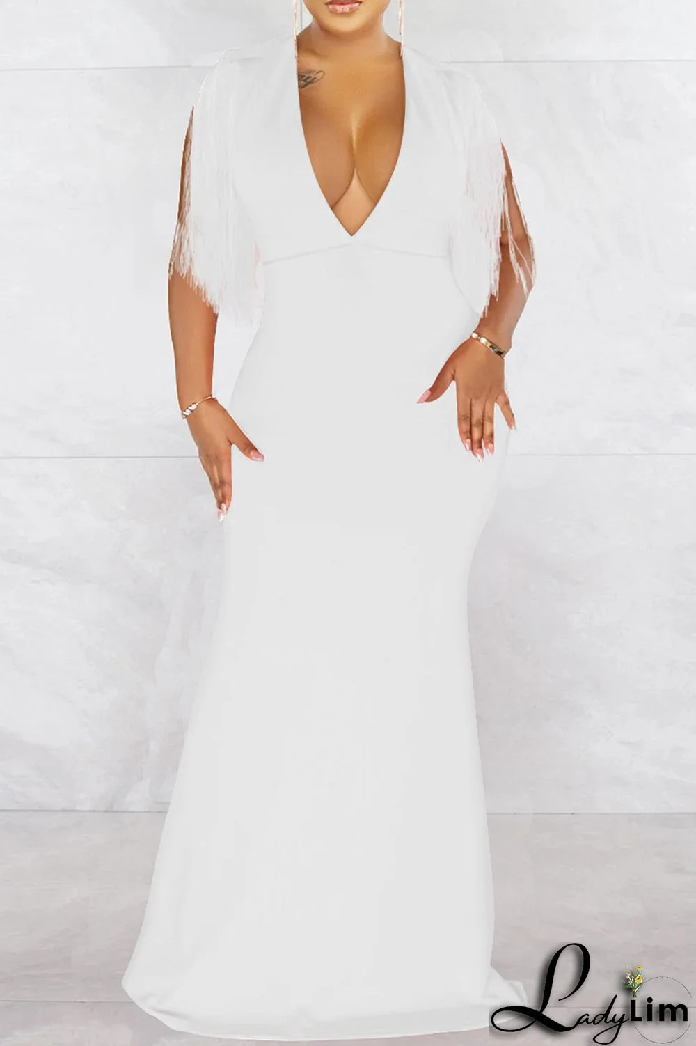 Red Fashion Sexy Solid Tassel Patchwork V Neck Long Dress