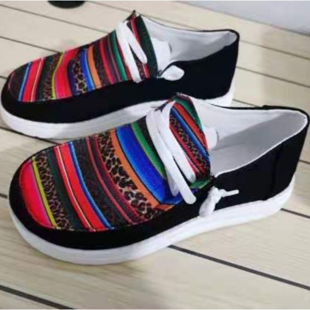 Women�s Retro Foot Wide Gypsy Jazz Shoes