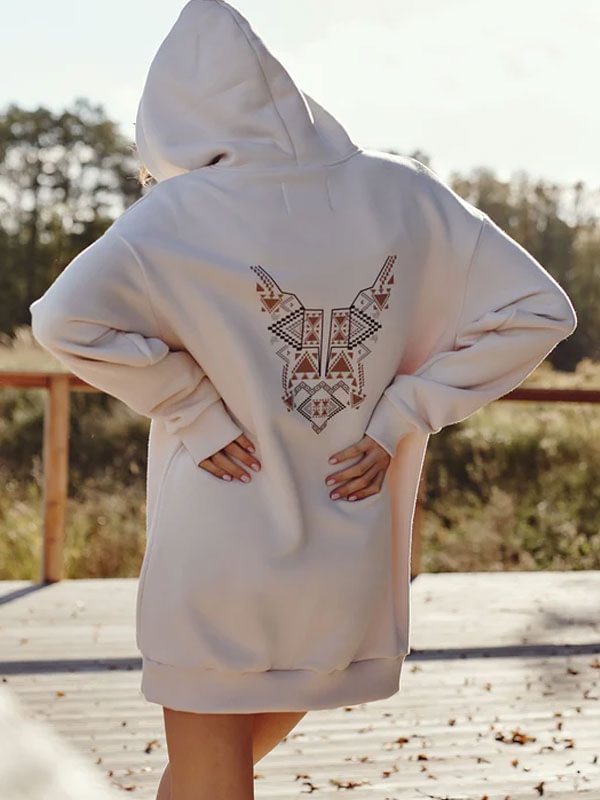 Women's outdoor hoodie sweatshirt with spacious pockets