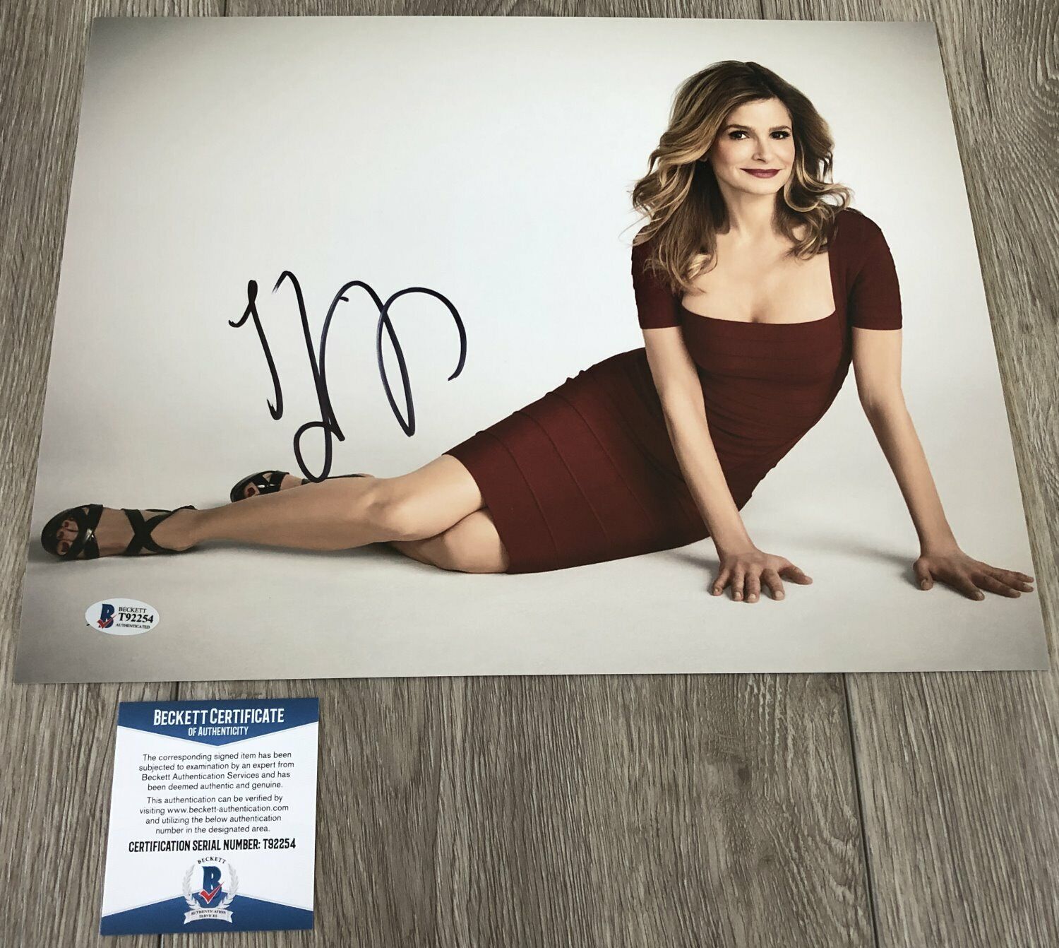 KYRA SEDGWICK SIGNED AUTOGRAPH THE CLOSER 11x14 Photo Poster painting B w/PROOF BECKETT BAS COA