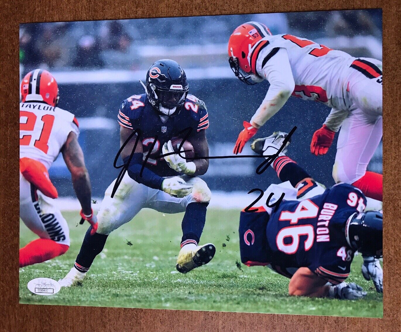 JORDAN HOWARD signed autographed CHICAGO BEARS 8X10 Photo Poster painting JSA COA