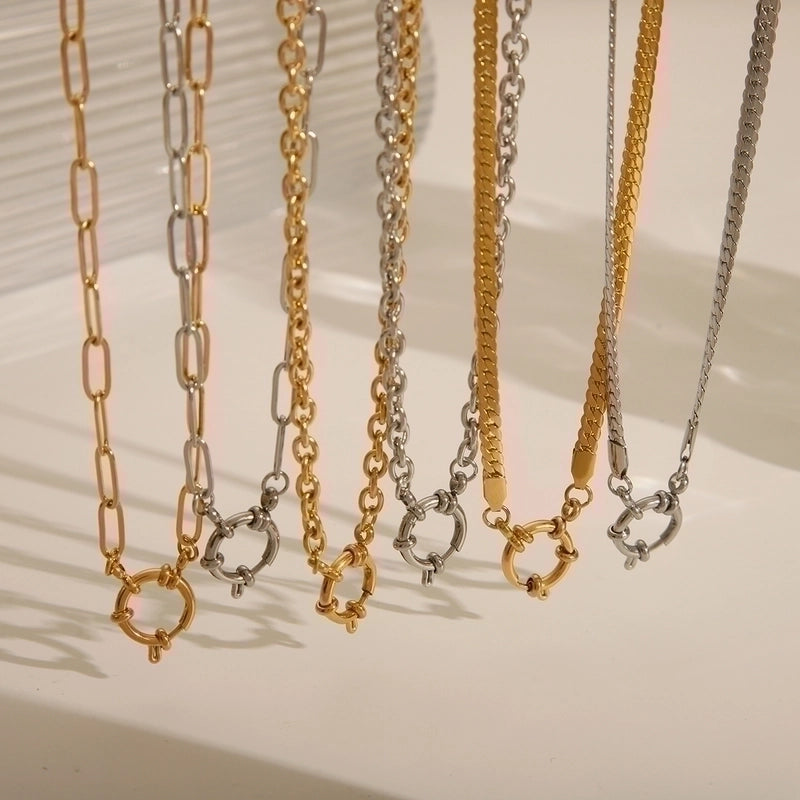 Casual Basic Commute Solid Color 304 Stainless Steel 18K Gold Plated Pendant Necklace