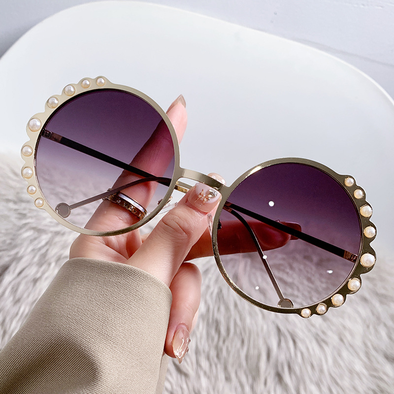 Pearl Round Sunglasses Women Gradation Vintage Female Sun Glasses Luxury Brand Designer Elegant Retro metal Shades UV400