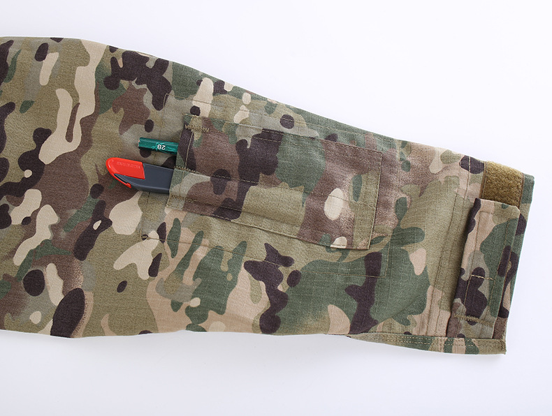 Stitching camouflage Frog Suit Loog Sleeve Fitness Pullover Crewneck Stitching camouflage Frog Suit Loog Sleeve Fitness Pullover Crewneck