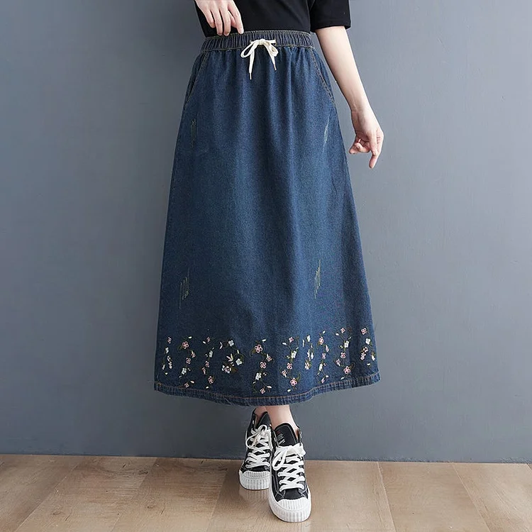 Retro Floral Embroidery Loose Denim Skirt