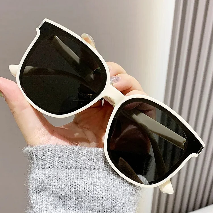 Vintage Square Sunglasses Women Men Oversized Goggles Luxury Brand Traveling Driving Sun Glasses Female Elegant White Eyewear