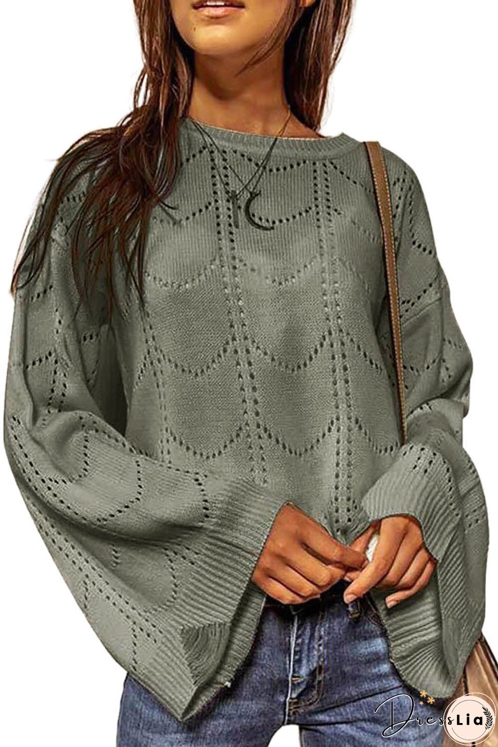 Fashionable and Minimalist winter Pullover