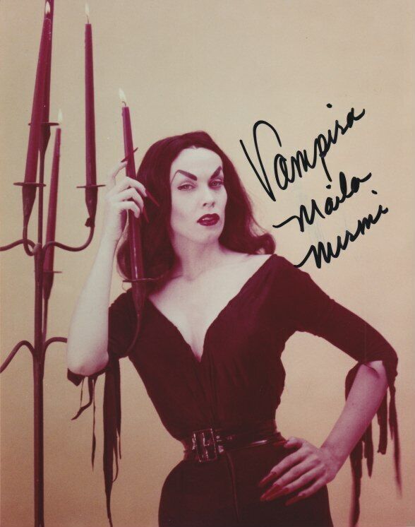 Vampira (Maila Nurmi) signed 8x10 Photo Poster painting