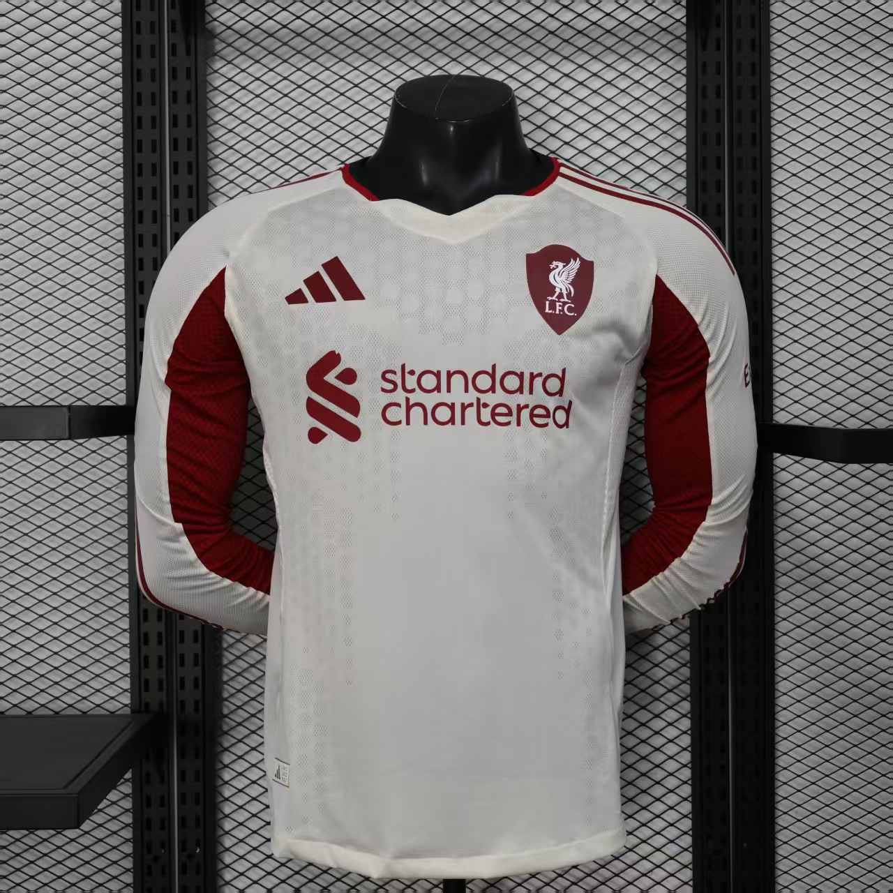 2025/26-Away-LIV-LS-Player-B00653