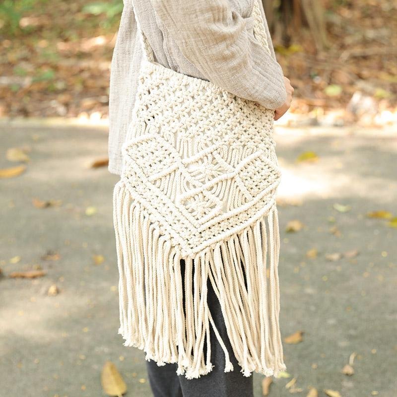 Delicate Knitted White Tassel Zipper Shoulder Bag For Women