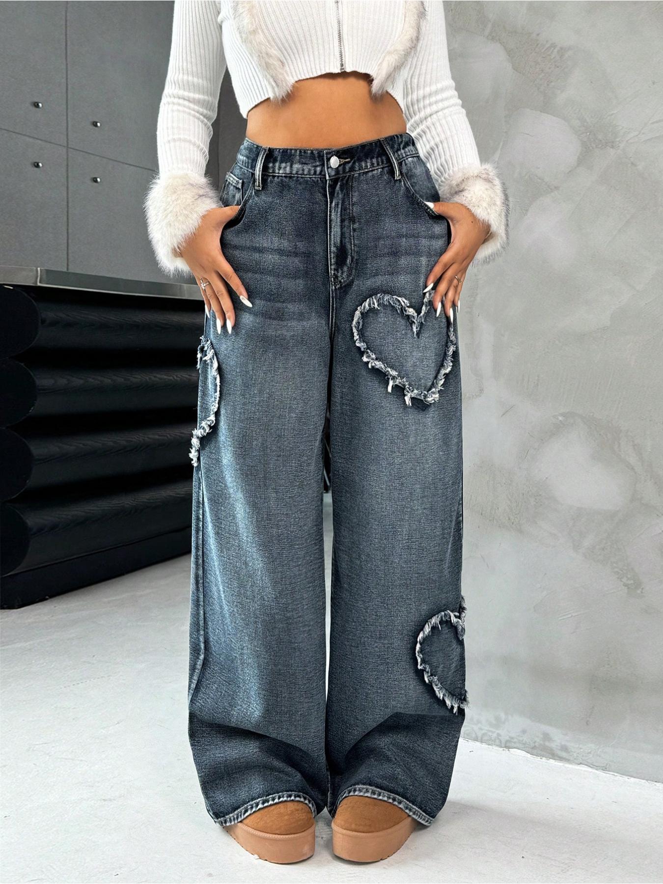 Women's Classic New Heart Embroidered Straight-Leg Jeans, Fashion Elegant Fitted Woven Denim Jeans for All Seasons, Versatile Washed Jean Style, Pants, Embroidery, Womenswear, Everyday