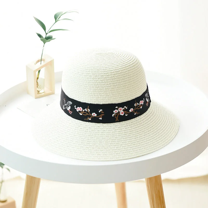 Women's Sun Hat Embroidered Pattern UV Protection Dome Straw Hat