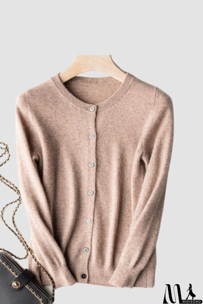 MidiSono - Effortless and Chic Cardigan