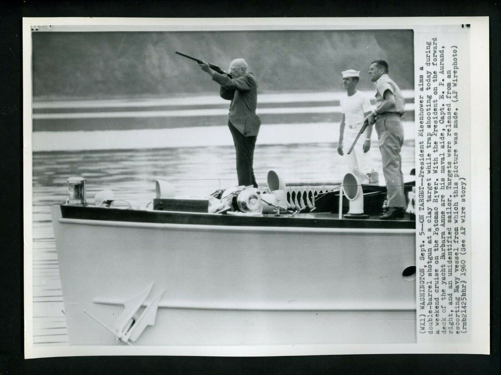 President Dwight Eisenhower clay target shooting 1960 Press Photo Poster painting Captain Aurand