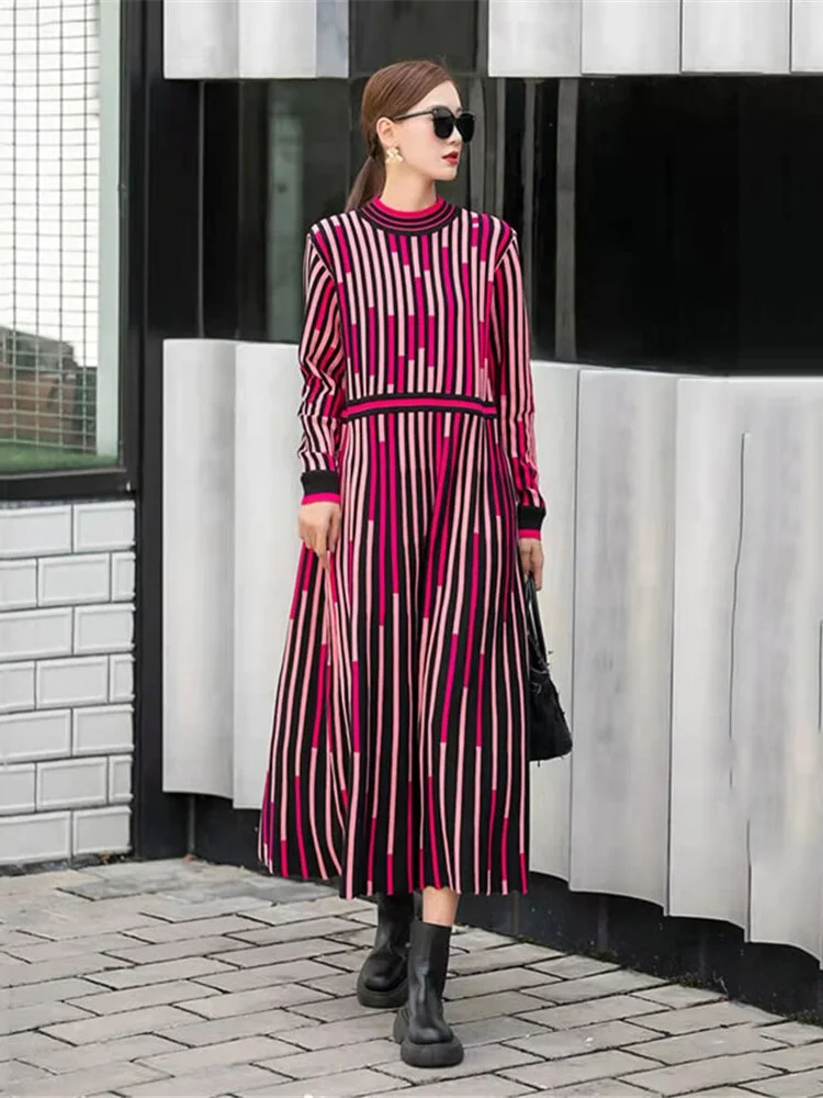 Temperament O-neck Contrast Color Vertical Striped Knitted Long Sleeve Dress  