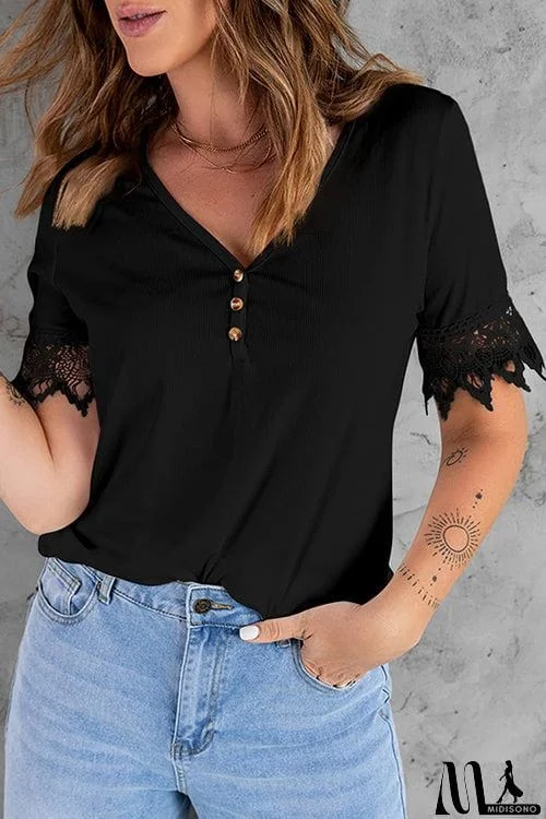 MidiSono - Button V-collar Short Sleeve T-shirt