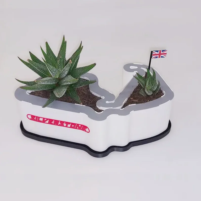Racetrack Flower Pots – Gifts for Racing Fans