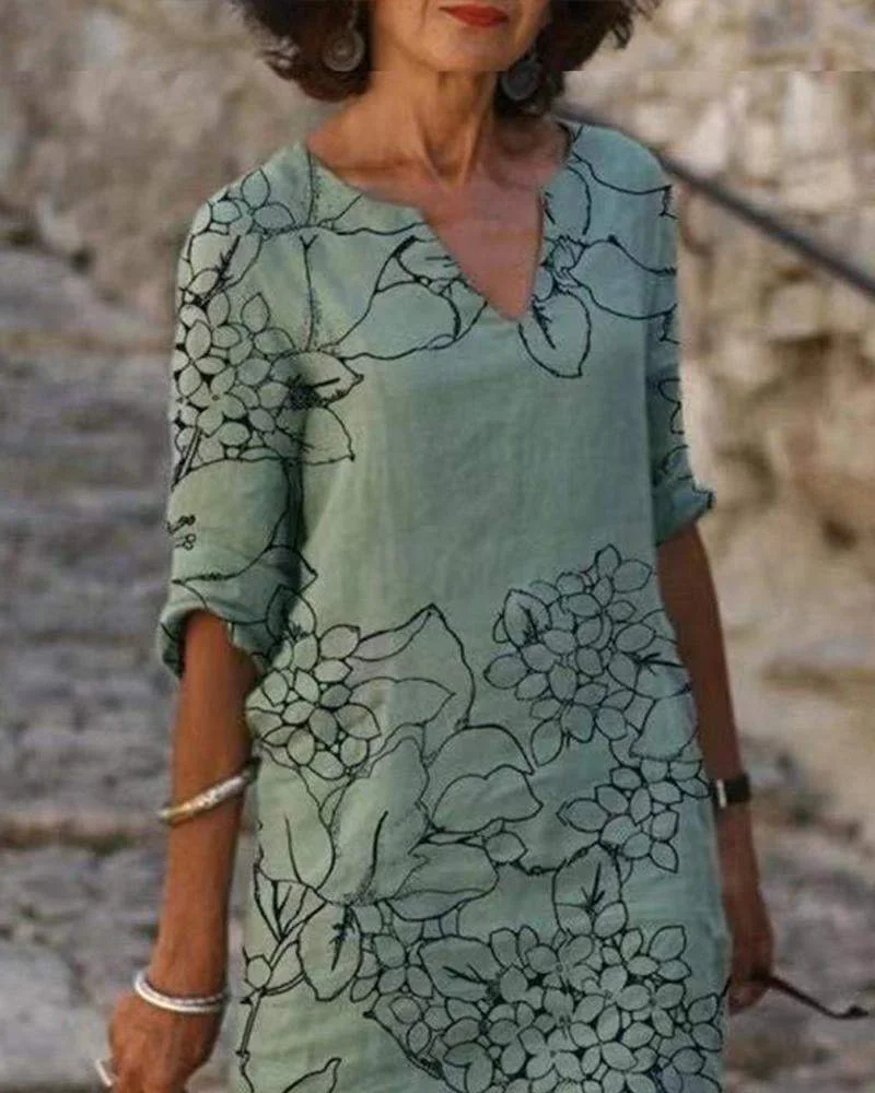 Printed V-neck 5 / 4 Sleeve Mid Length Dress