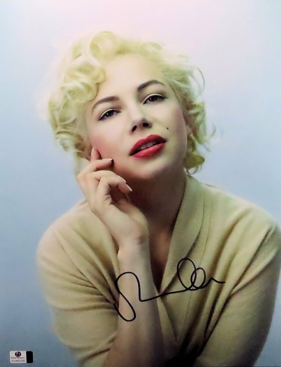 Michelle Williams Signed Autographed 11X14 Photo Poster painting My Week with Marilyn GV842236