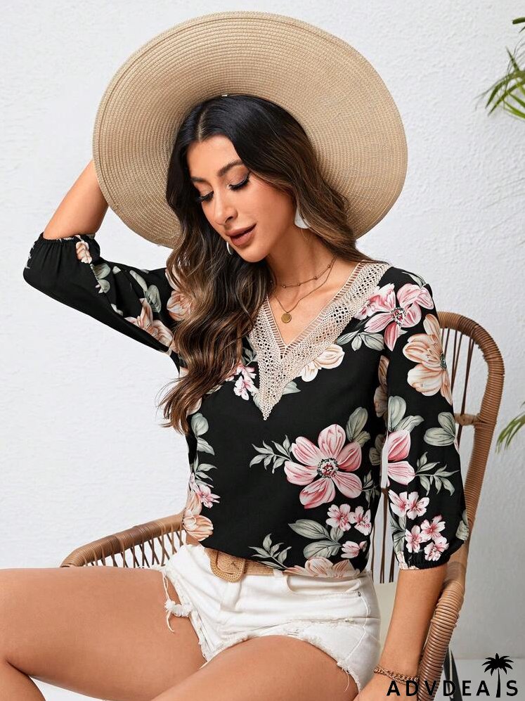 Floral Print Guipure Lace Insert Blouse