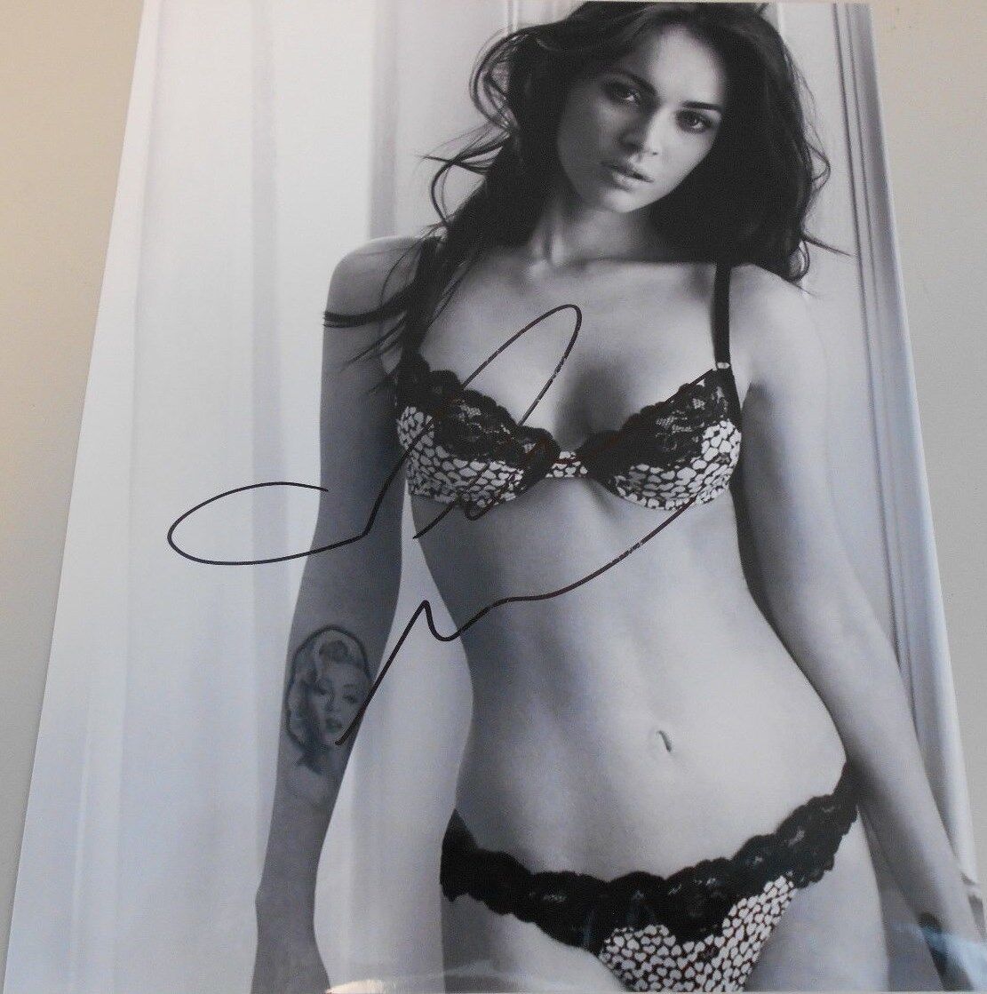 MEGAN FOX ** HAND SIGNED Photo Poster painting * HIGH QUALITY 8X10 Photo Poster painting