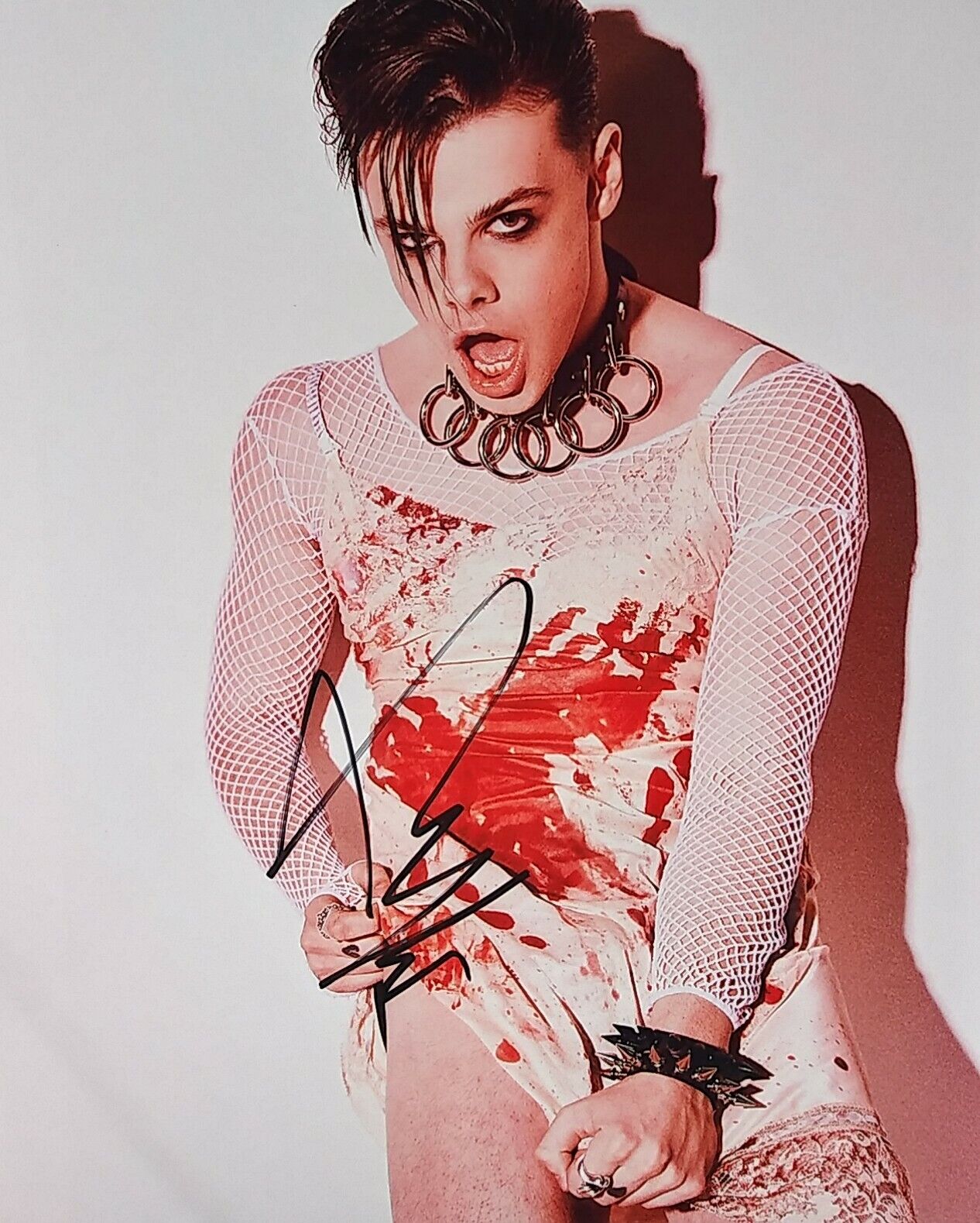 Yungblud signed 8 x 10