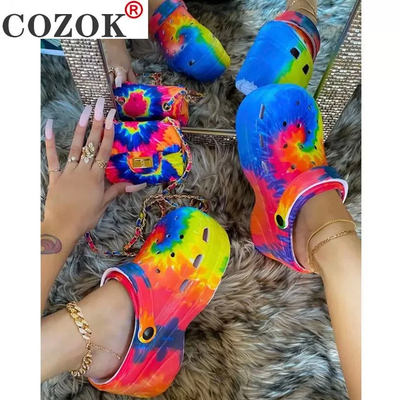 INS Hot Popular Serpentine Small Hole Women Sandals Cute Slippers Platform Thick Bottom Back Strap Summer Ladies Casual Shoes