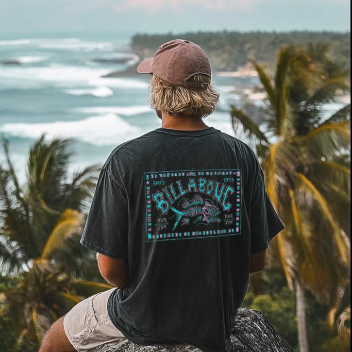  Casual Graphic T-Shirt for Beach and Travel Adventures