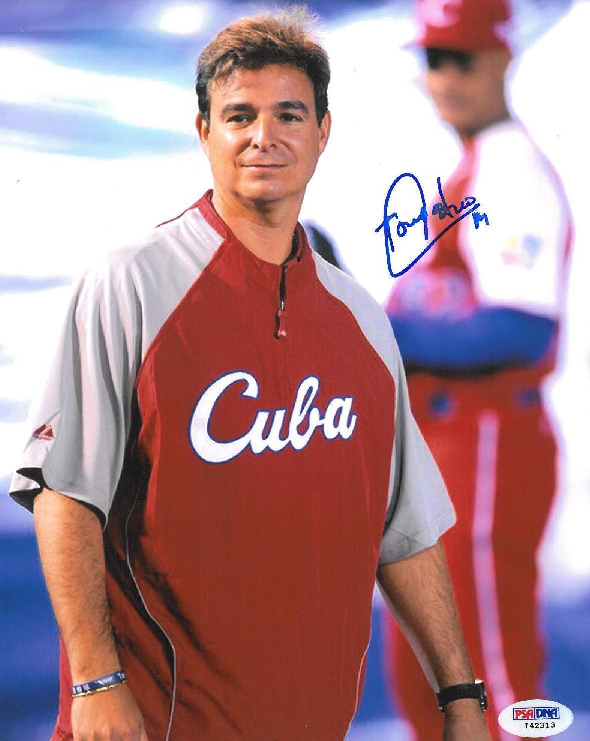 Anthony Castro Signed WBC Cuba Autographed 8x10 Photo Poster painting (PSA/DNA) #I42313