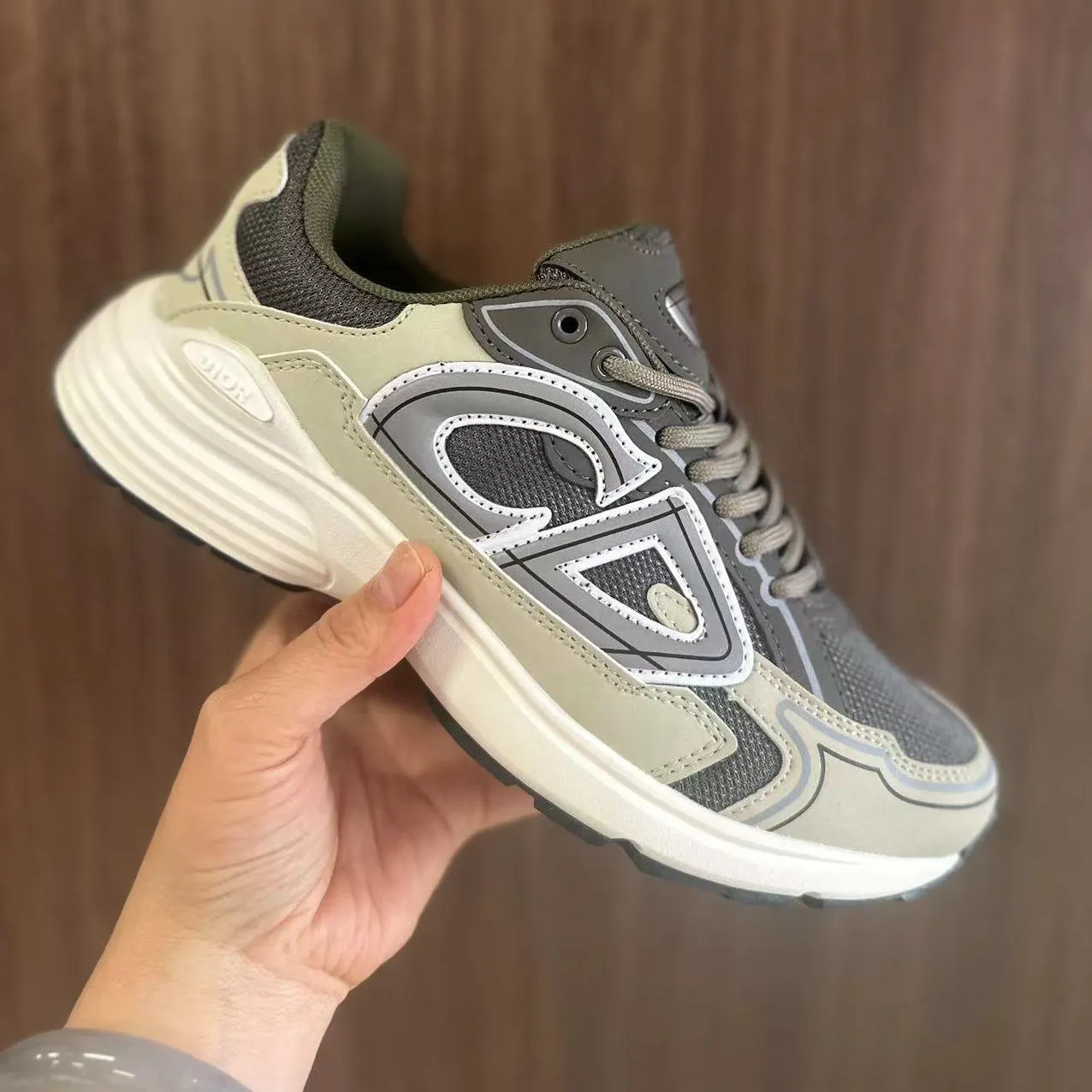 New All-Match Casual Sneaker Fashion Trend Lovers Shoes Letter B30 Heightened Daddy Shoes Men and Women