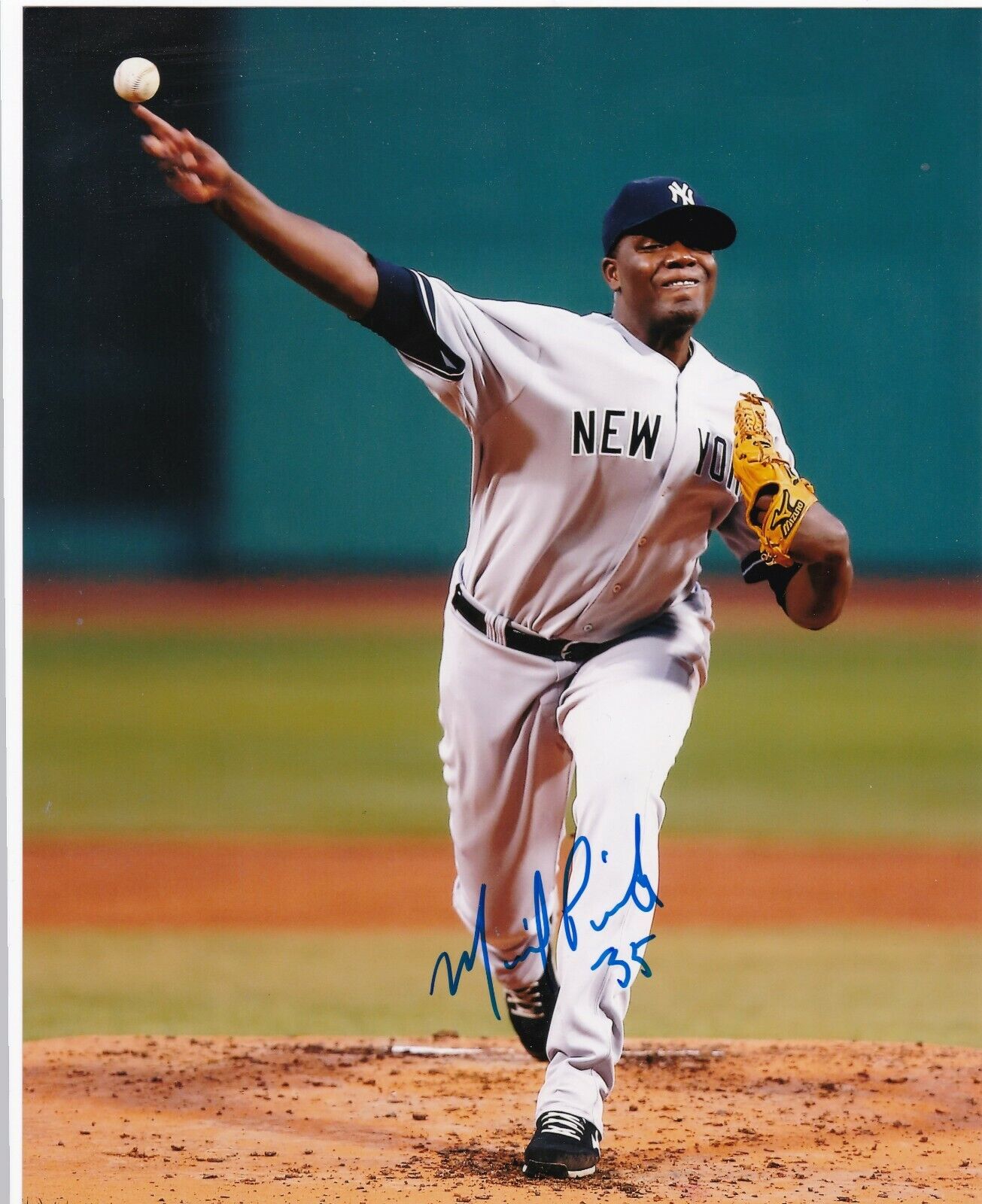 MICHAEL PINEDA NEW YORK YANKEES ACTION SIGNED 8x10