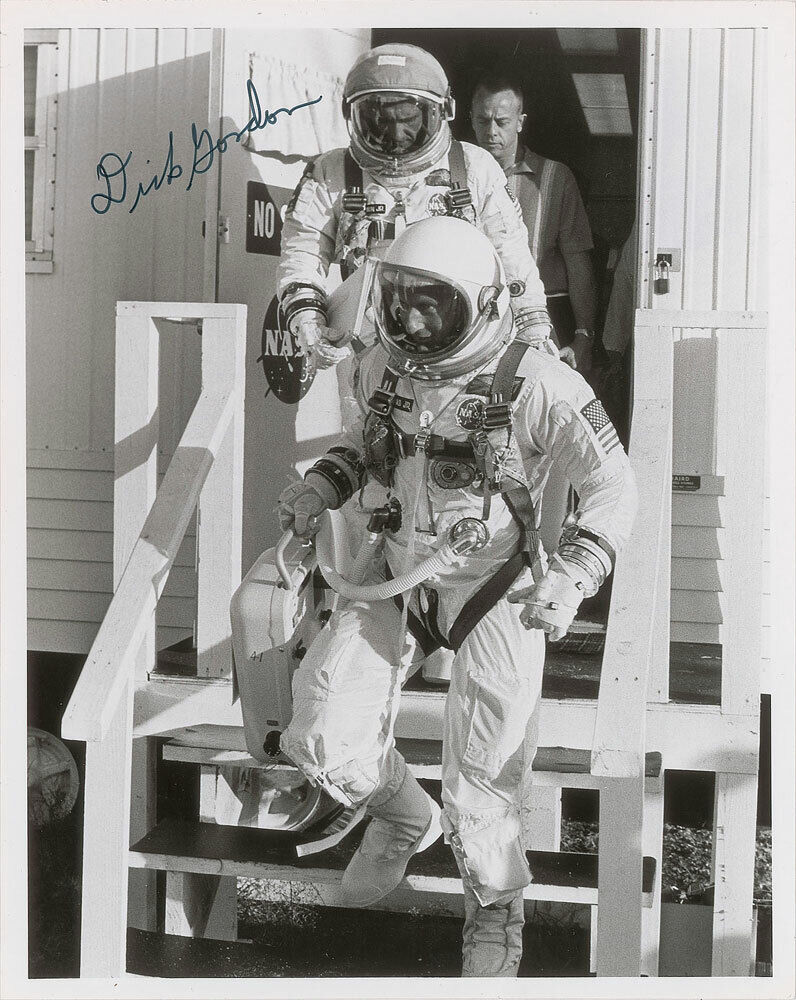 APOLLO 12 - RICHARD 'DICK' GORDON Signed Photo Poster paintinggraph - NASA Astronaut - preprint