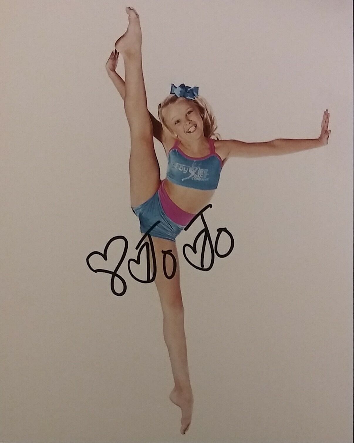 Jojo siwa signed 8x10