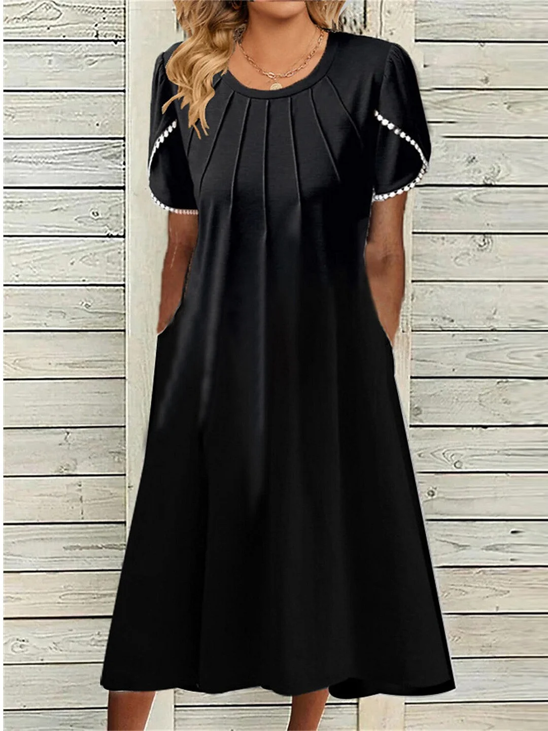 Women's Short Sleeve Scoop Neck Solid Color Casual Pocket Dress