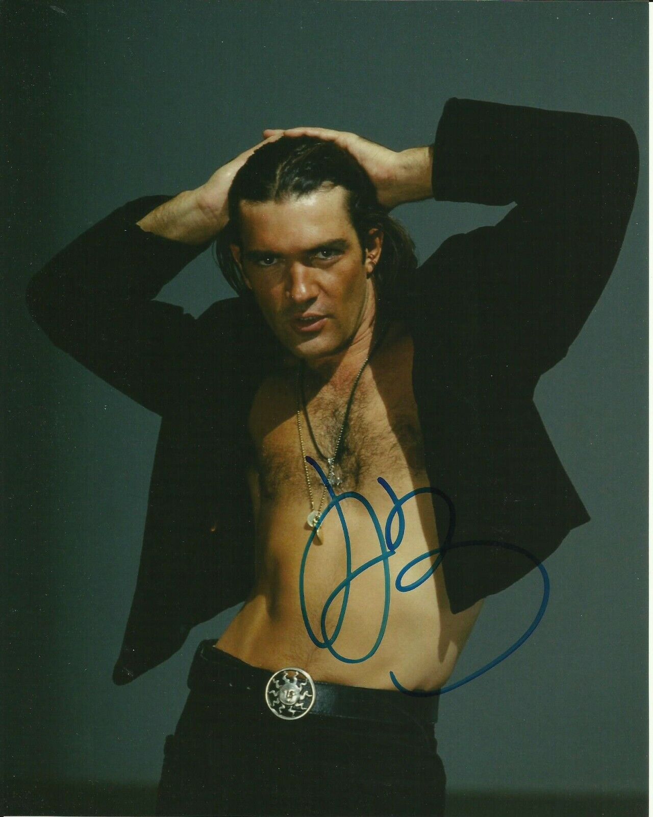 ANTONIO BANDERAS SIGNED COOL Photo Poster painting UACC REG 242 (2)