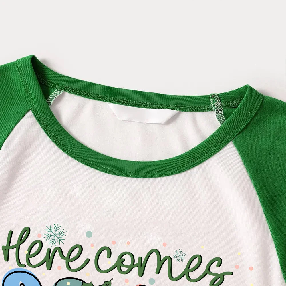 Christmas Tree and Floss Patterned and 'Here Comes Santa Floss ' Letter Print Contrast Tops and Black and Gren Plaid Pants  Family Matching Raglan Long-sleeve Pajamas Sets